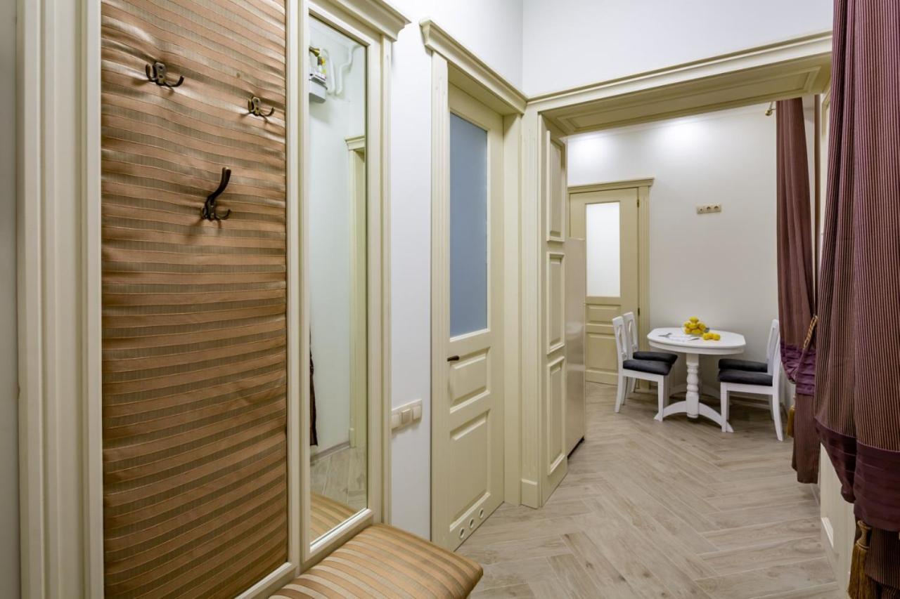 Avangard Sholom Aleikhem 1 Apart Lviv Extérieur photo