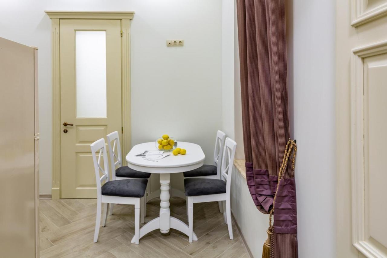 Avangard Sholom Aleikhem 1 Apart Lviv Extérieur photo