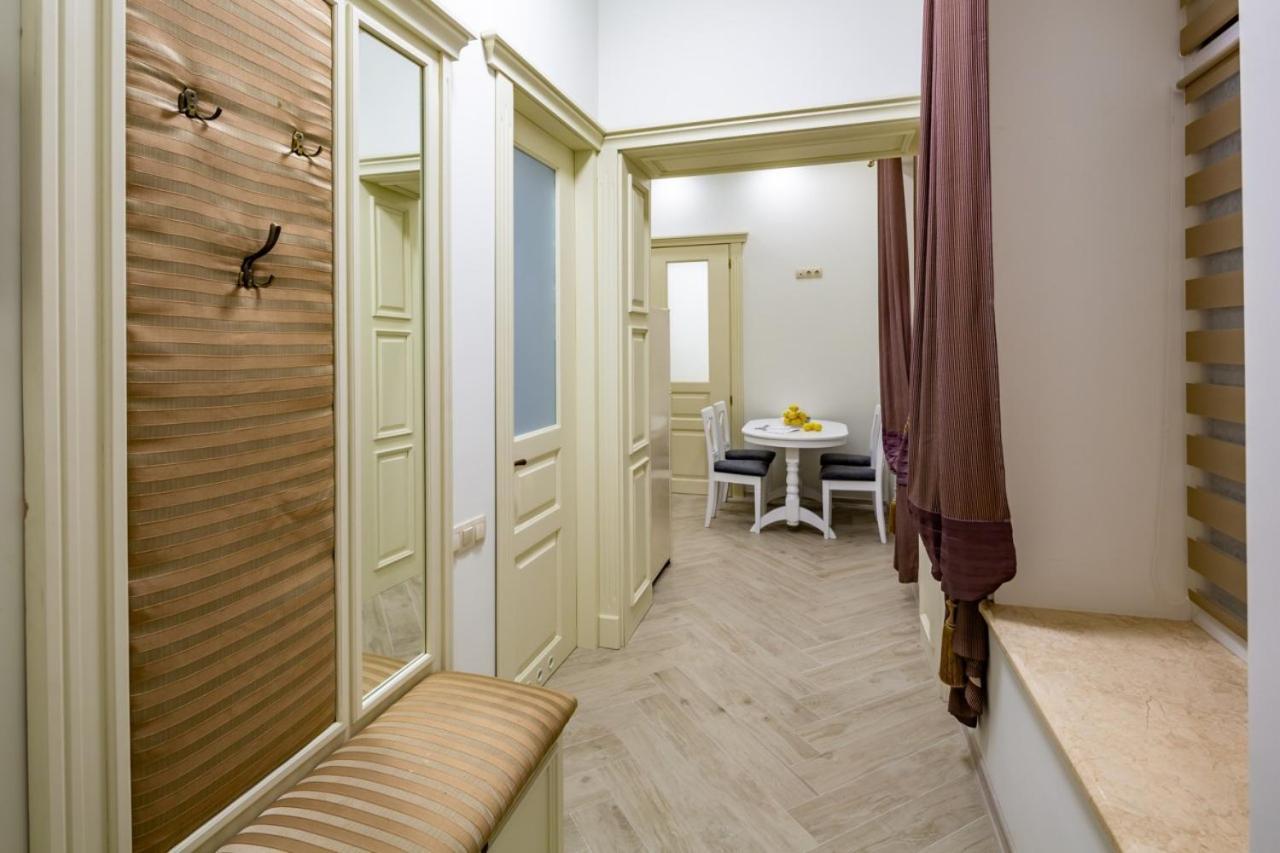 Avangard Sholom Aleikhem 1 Apart Lviv Extérieur photo