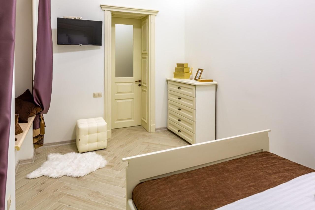 Avangard Sholom Aleikhem 1 Apart Lviv Extérieur photo